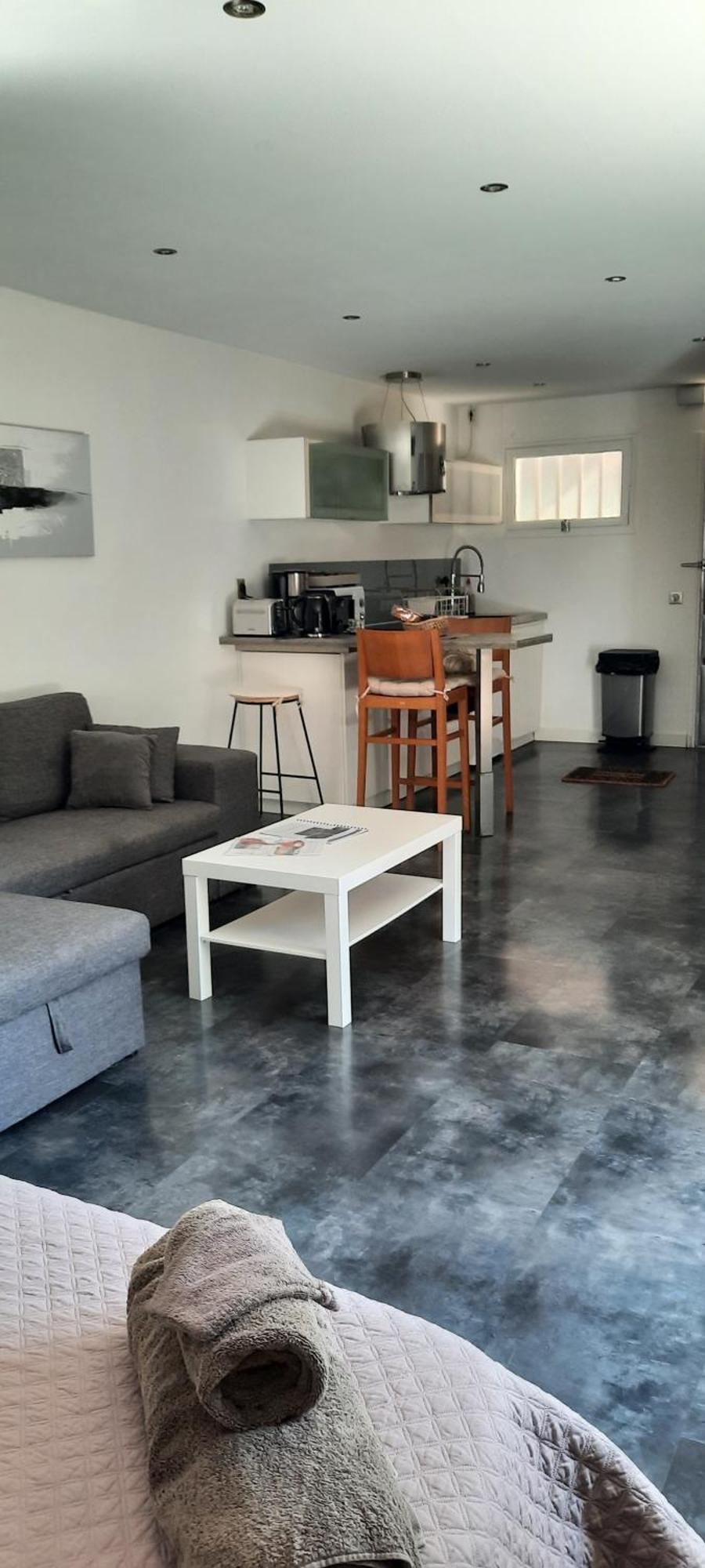 Appartement Avec Jardin Et Parking *